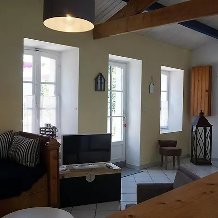Villa Ep000-029 3 Pieces Et Annexe- 6 Couchages - L'Epine (Vendee)