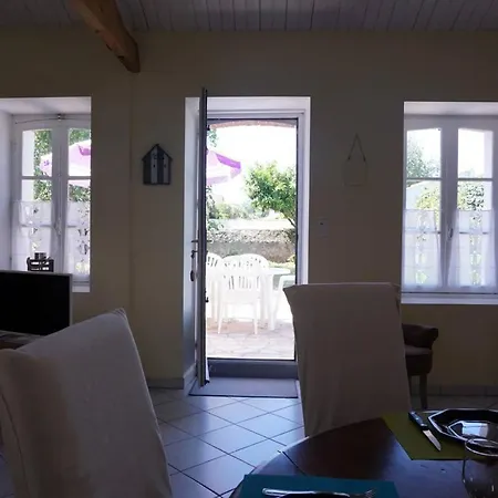 Ep000-029 3 Pieces Et Annexe- 6 Couchages - Villa *